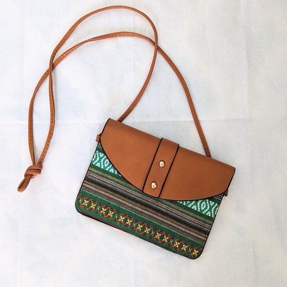 Boho Crossbody Guatemalan Purse, Vegan Leather, NWOT, hippie, festival - Picture 2 of 4
